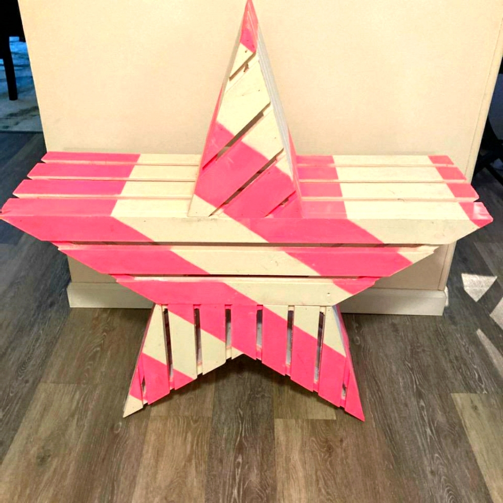 Vs pink display star (on hold)